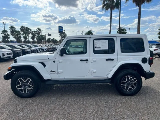 Used 2025 White Jeep Sahara image 5