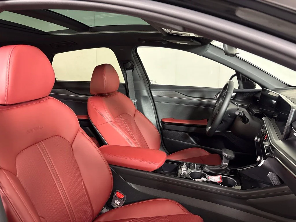 New 2027 Aurora Black Pearl Kia GT-Line image 17