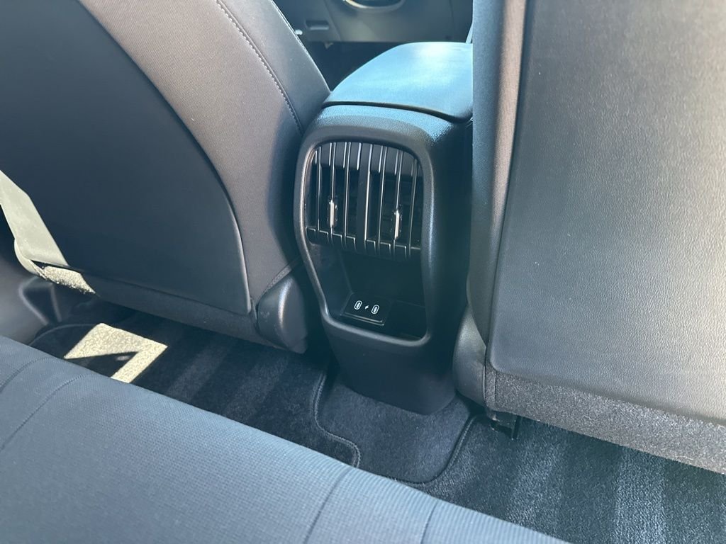 Used 2024 Yellow Hyundai SEL image 21