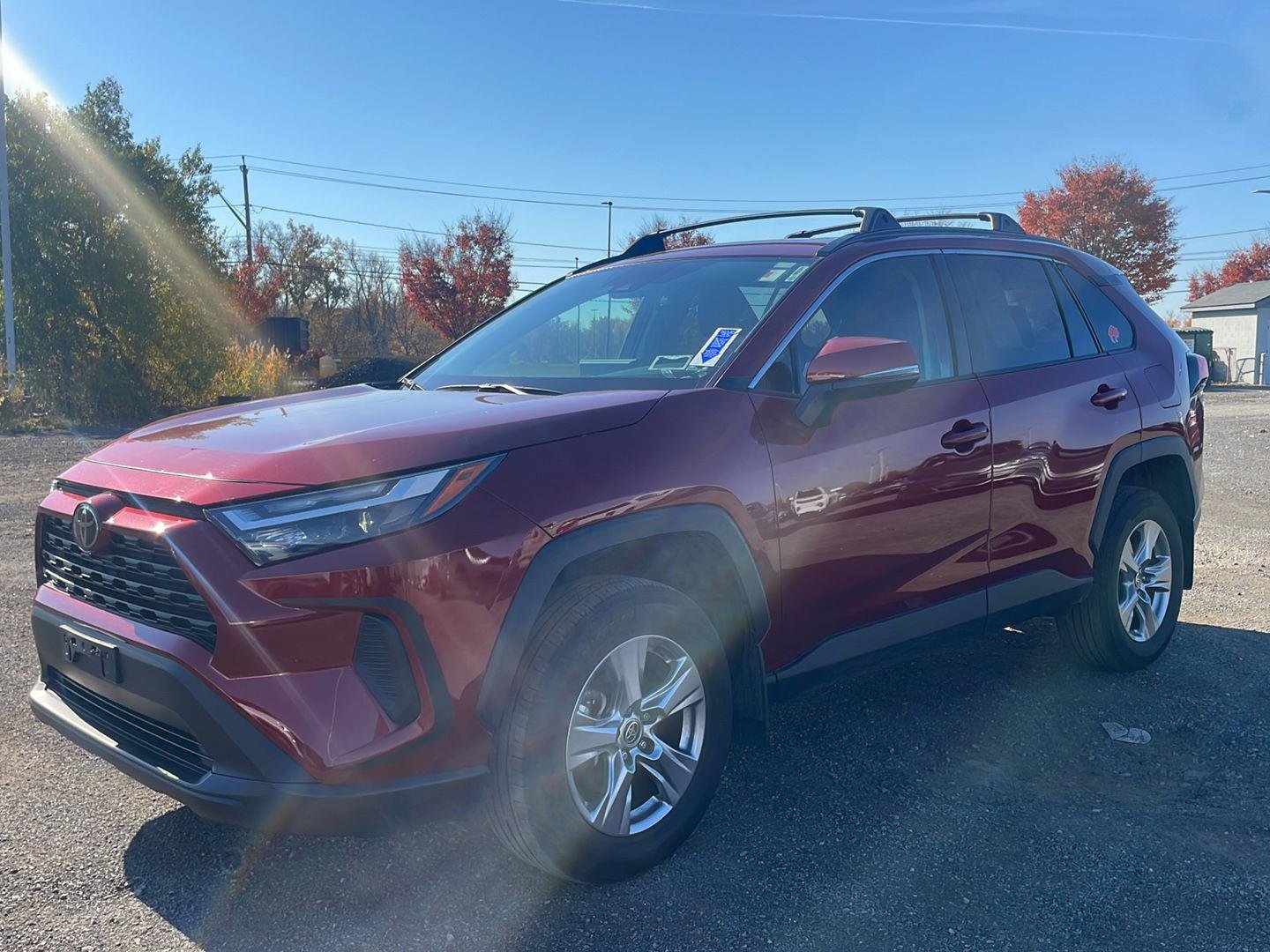 Used 2025 Ruby Flare Pearl Toyota XLE image 6