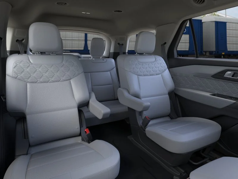 New 2026 Agate Black Metallic Ford Platinum™ image 24