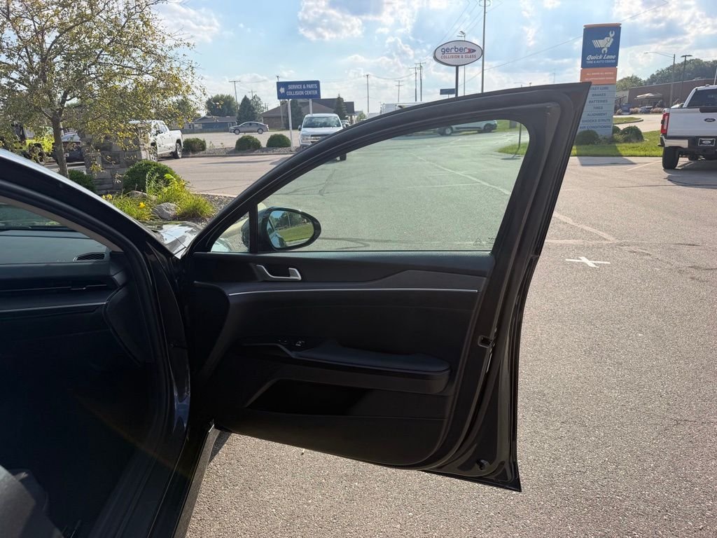 Used 2026 Gray Kia LXS image 25