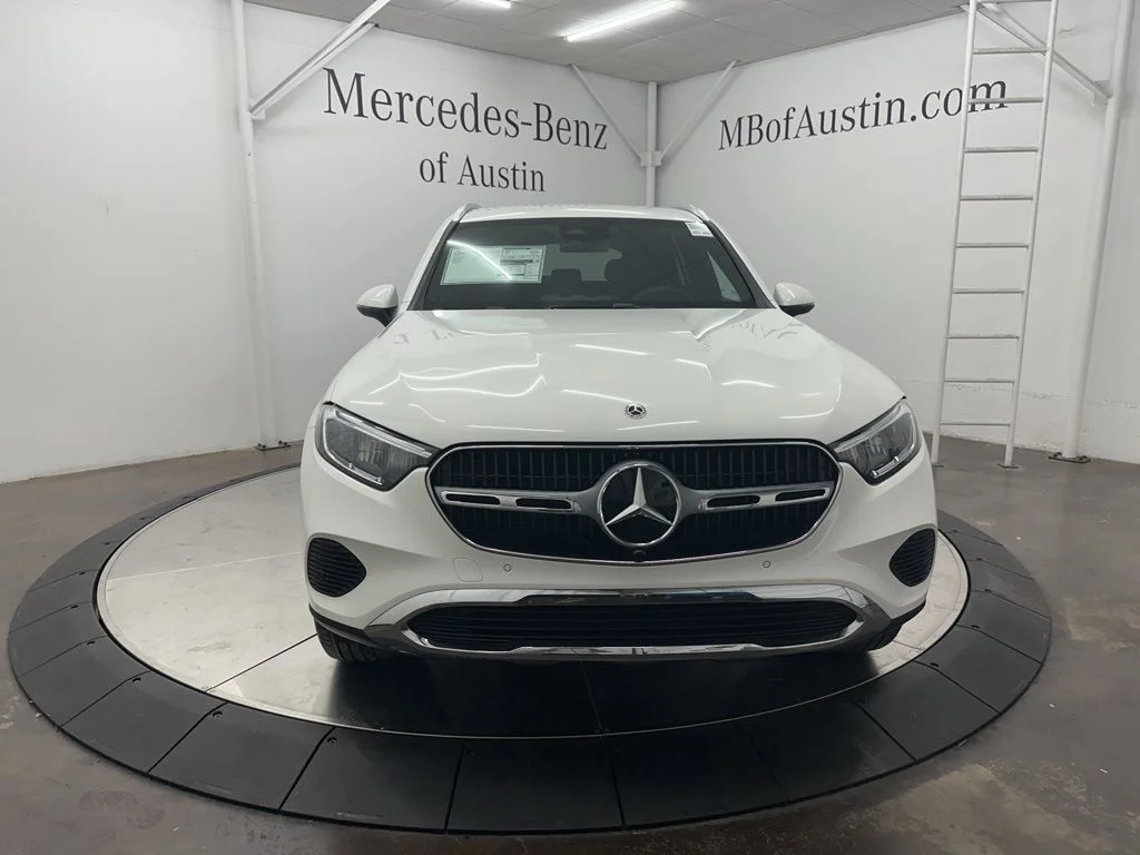 Used 2026 White Mercedes-Benz GLC 300 image 2
