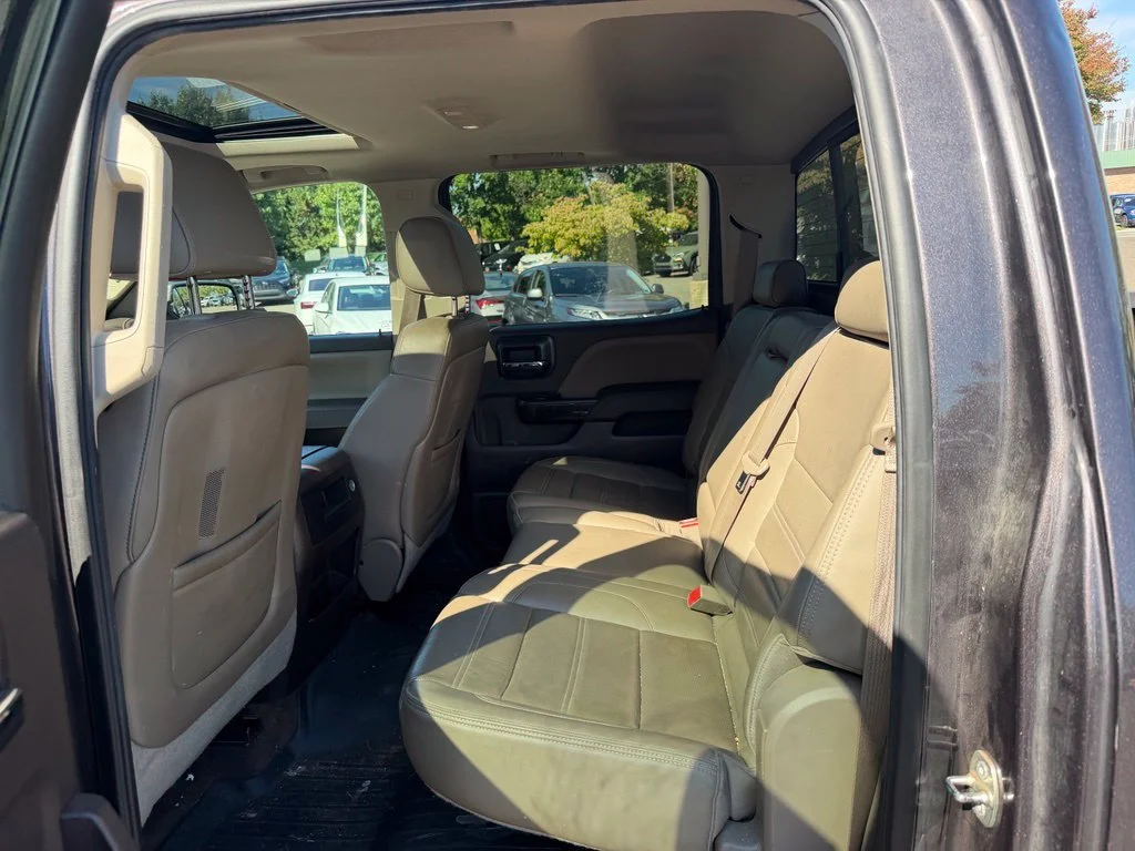 Used 2015 Silver GMC Denali image 10