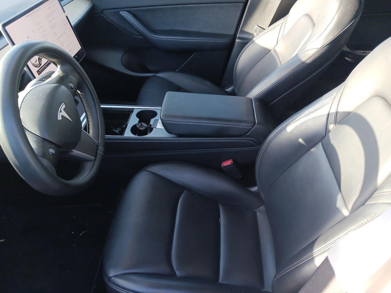 Used 2021 Tesla Model Y Long Range with VIN 5YJYGDEE1MF250977 for sale in Kansas City, KS