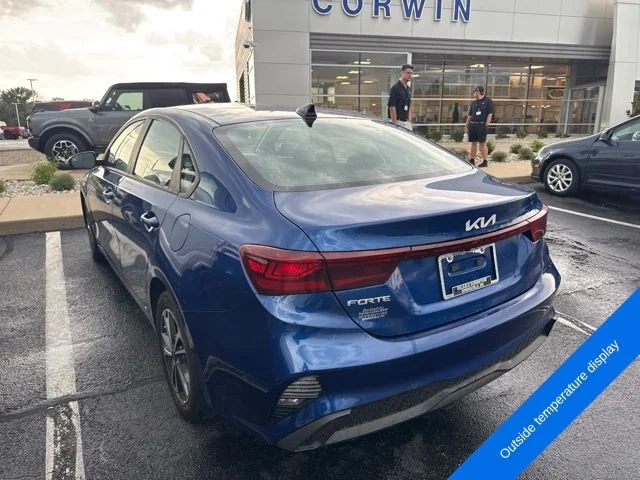 Used 2024 Deep Sea Blue Kia LXS image 9