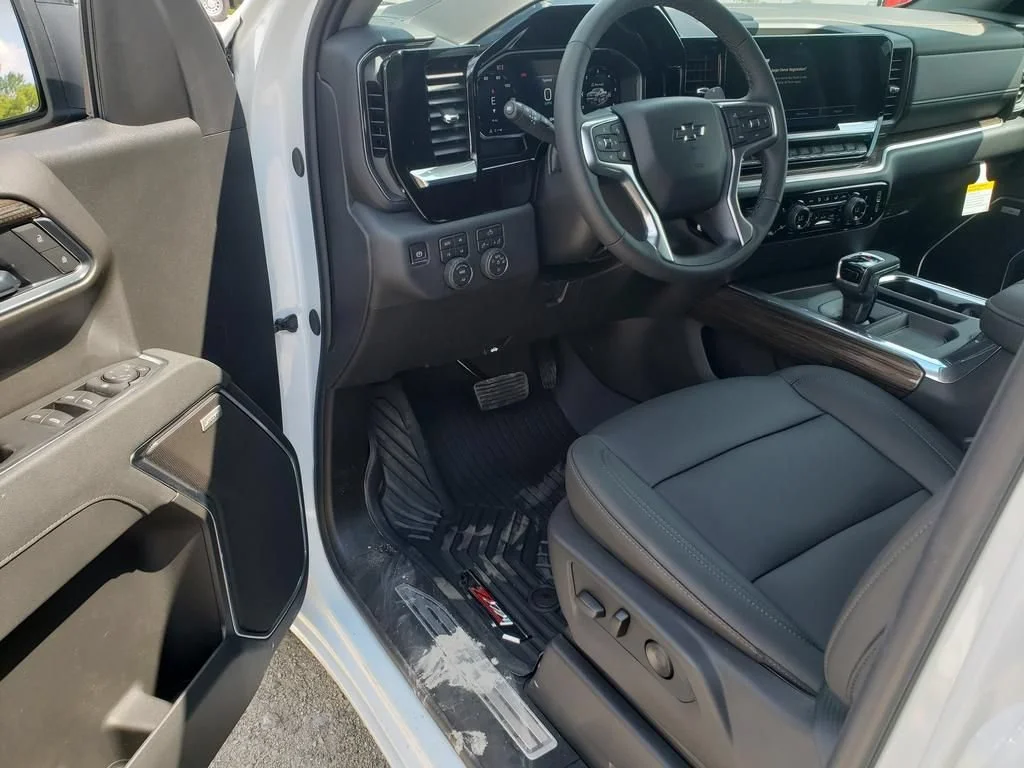 2026 Chevrolet Silverado 1500 RST - Photo 12