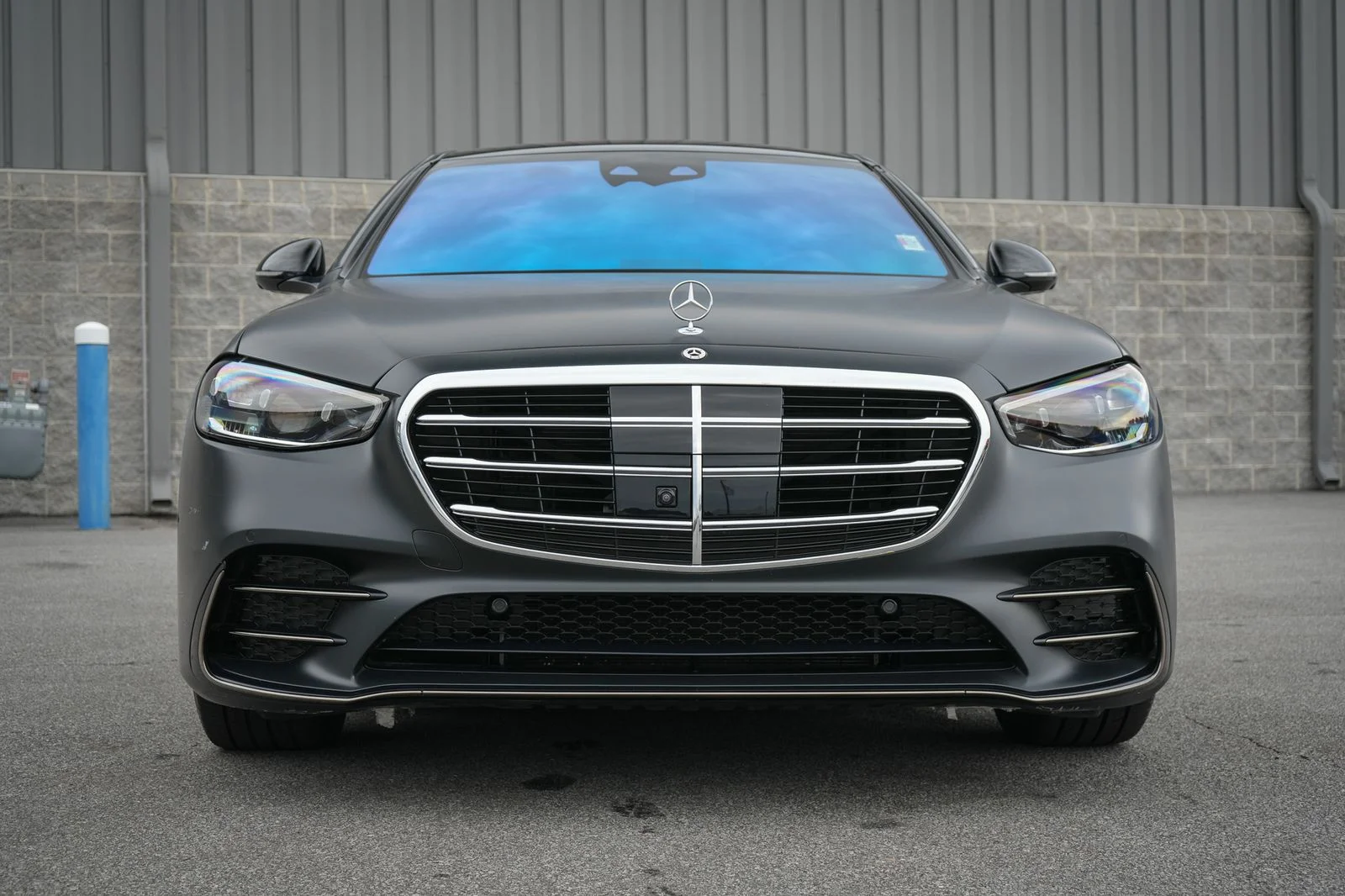 Used 2023 Black Mercedes-Benz S 580e image 7
