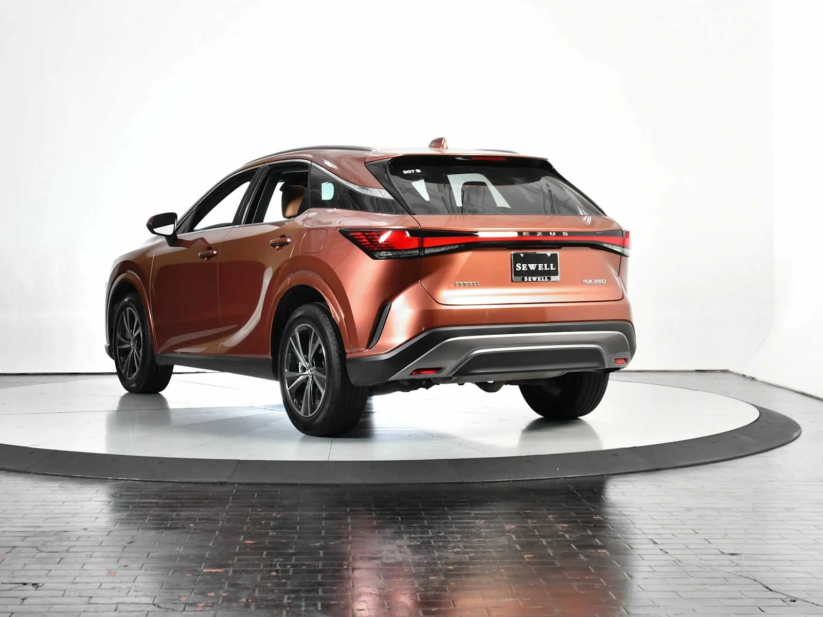 Certified Used 2025 COPPER CREST Lexus Premium image 4