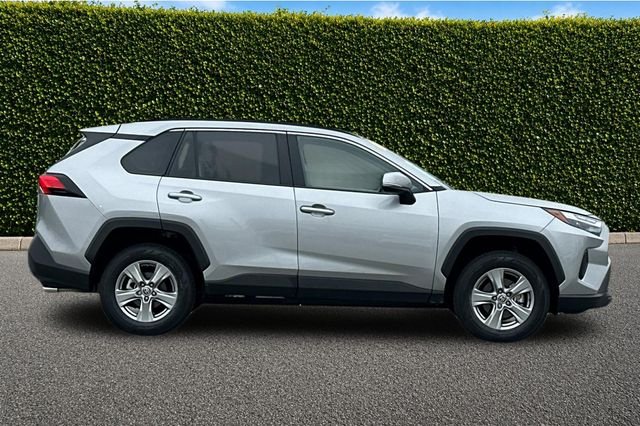 Used 2025 Silver Toyota XLE image 3