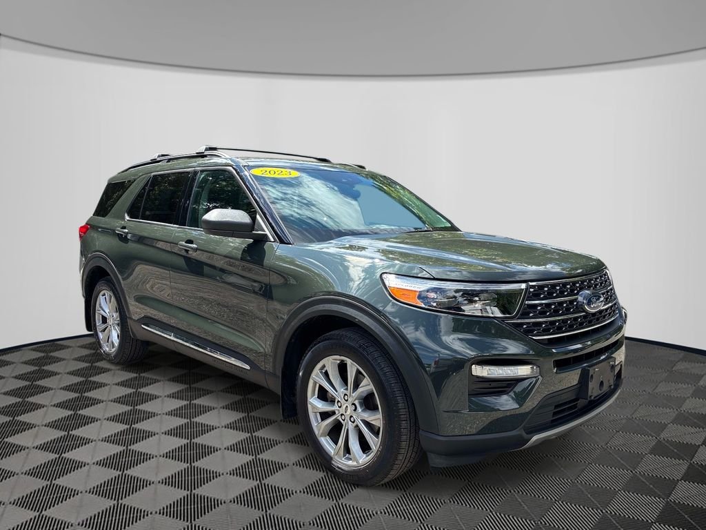Used 2023 Green Ford XLT image 3