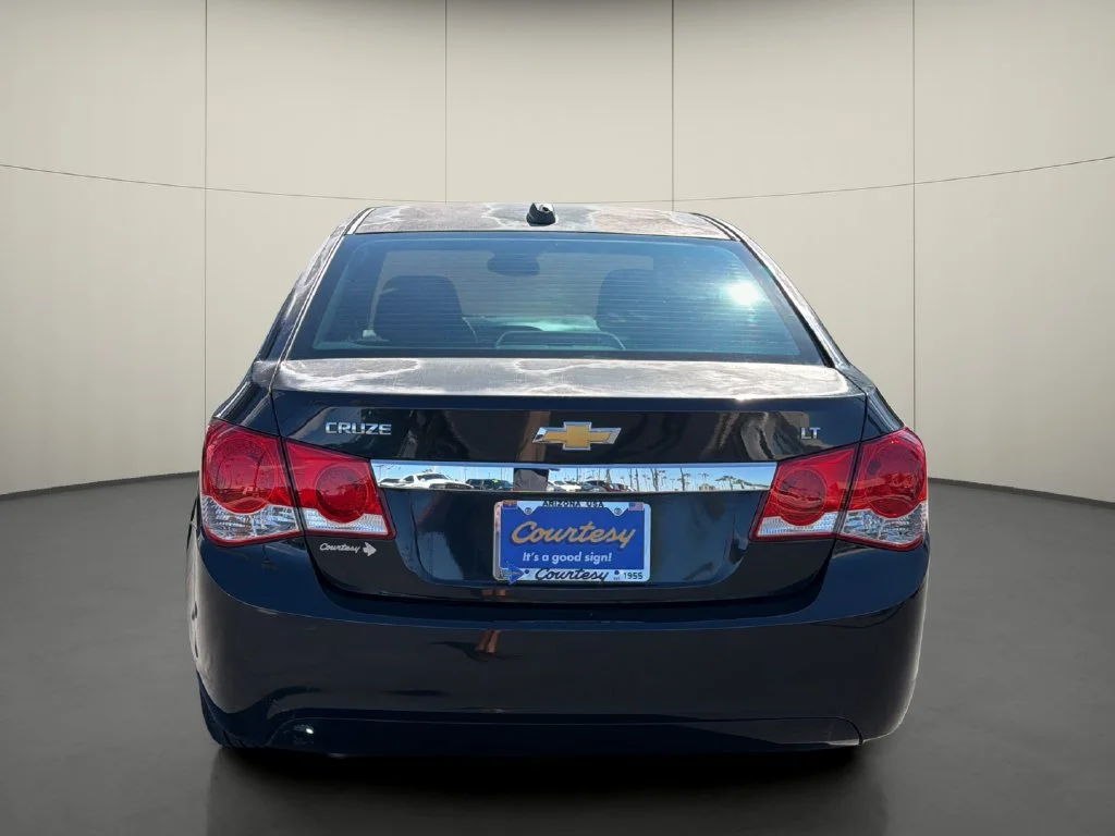 Used 2016 BLACK GRANITE METALLIC Chevrolet LT image 6