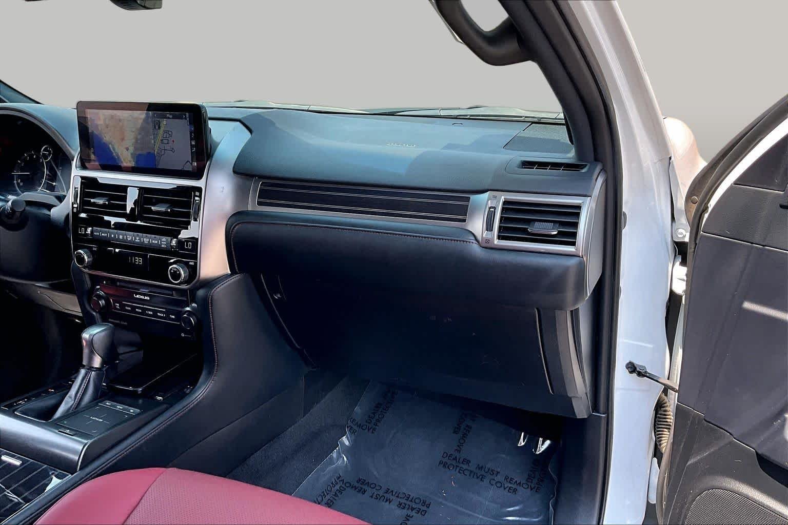 Used 2023 Eminent White Pearl Lexus Premium image 18