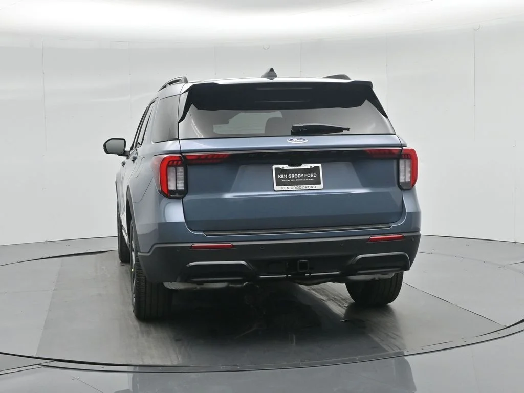 New 2026 Vapor Blue Metallic Ford ST-Line image 31