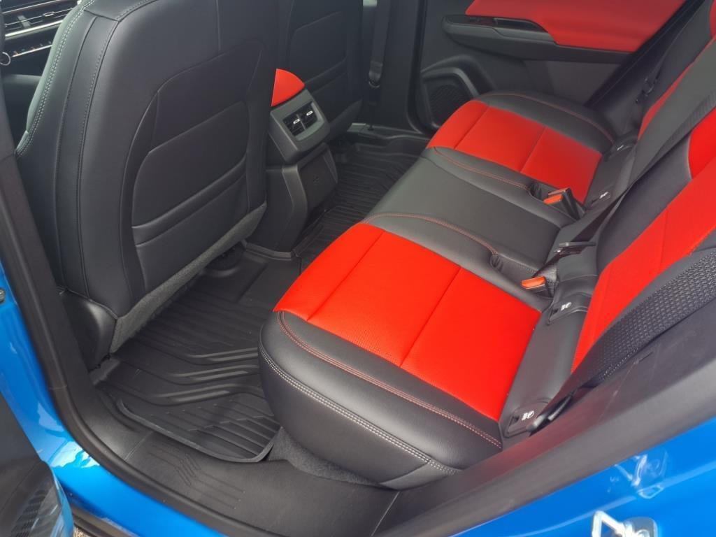 2025 Chevrolet Equinox EV RS - Photo 6