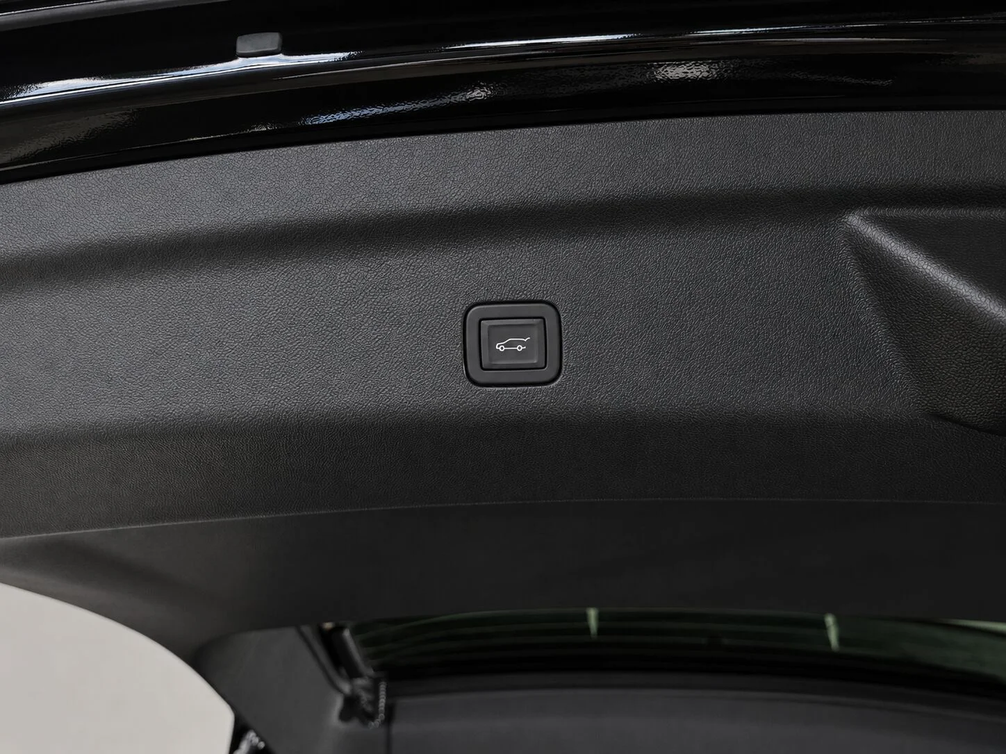 New 2026 Black Chevrolet High Country image 45