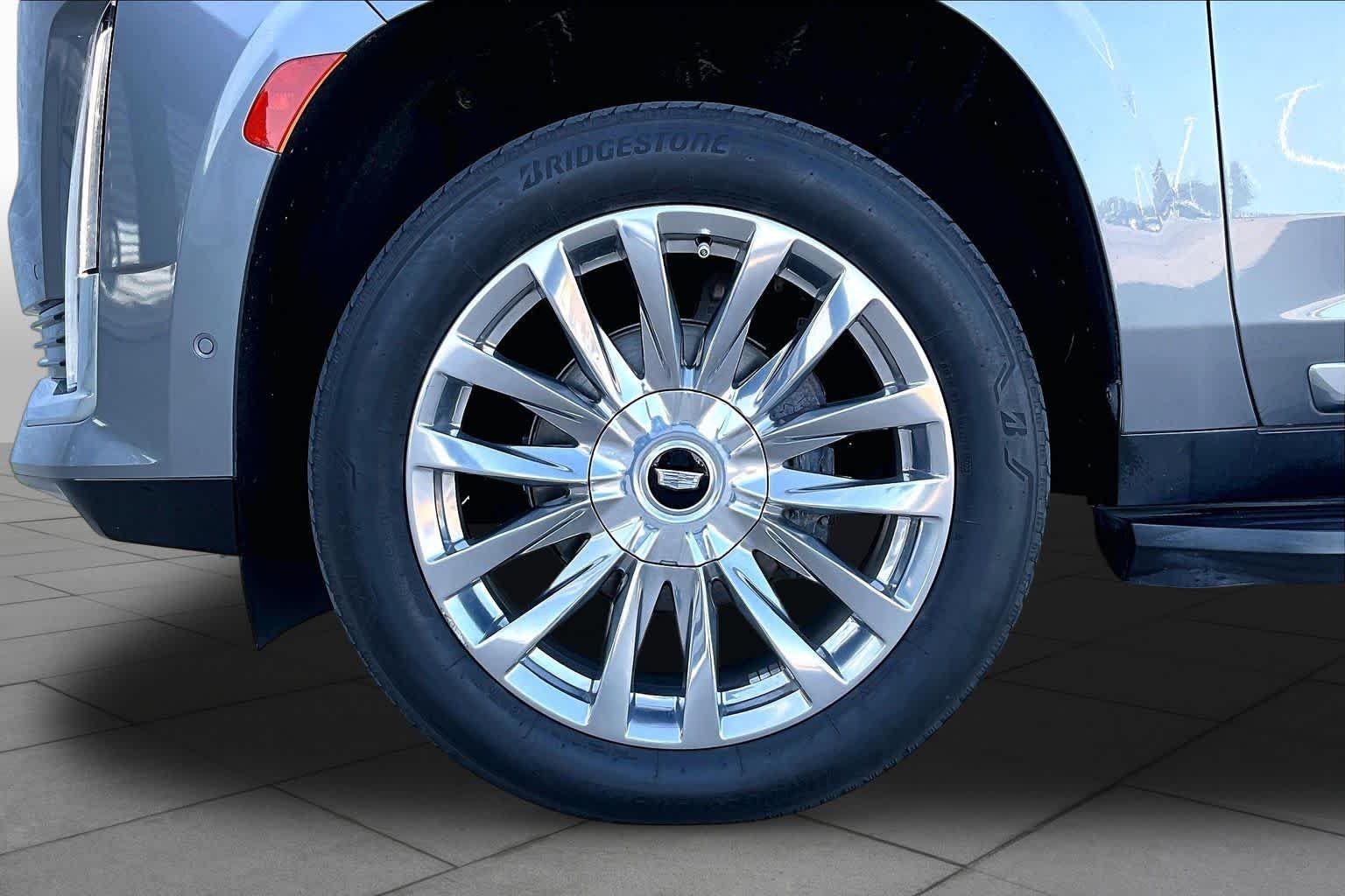Used 2021 Satin Steel Metallic Cadillac Premium Luxury image 11