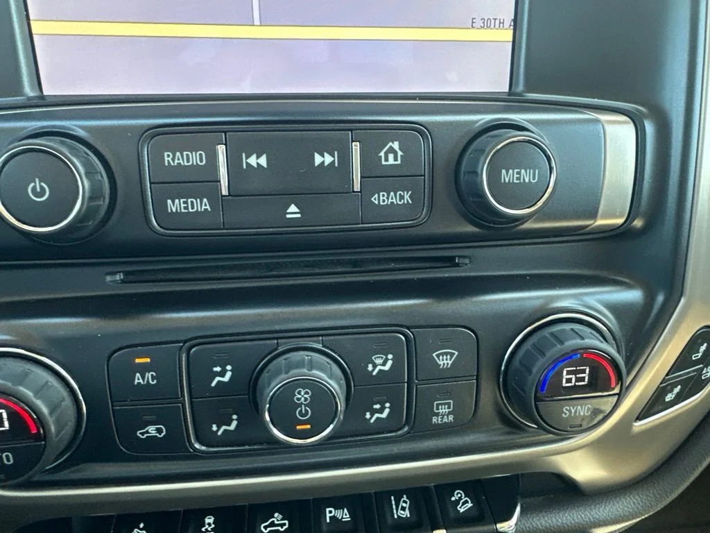 Used 2015 Gray GMC Denali image 21
