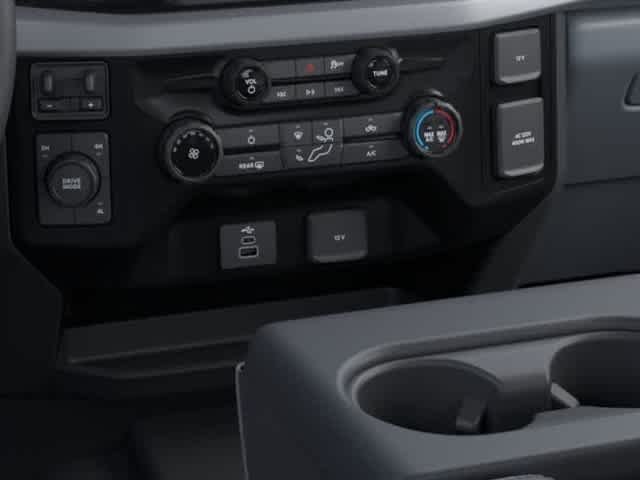 New 2026 Oxford White Ford XLT image 15