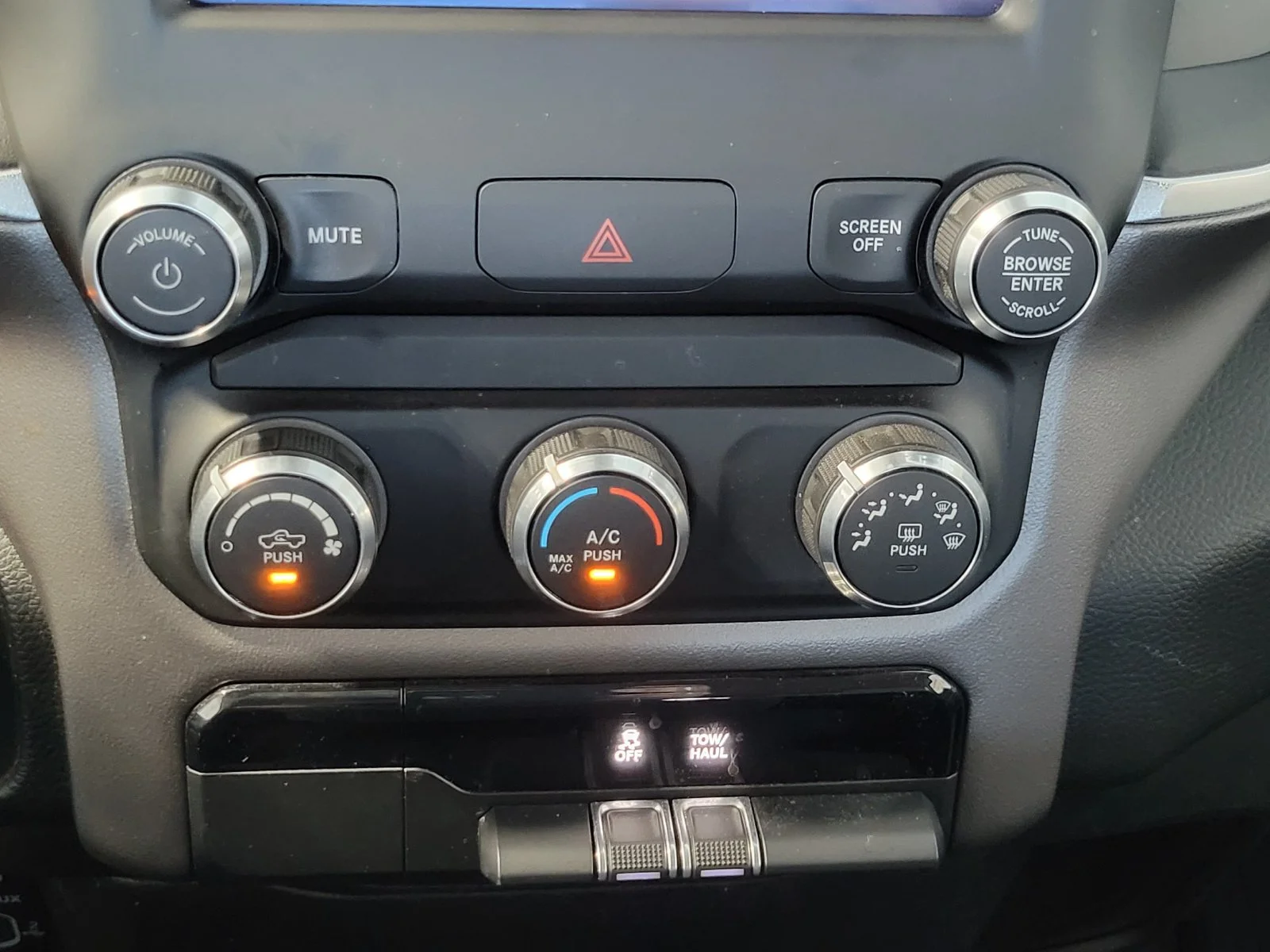 Used 2019 Gray Ram Big Horn/Lone Star image 20