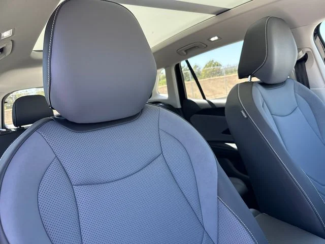 New 2026 Deep Black Pearl Volkswagen 2.0T SE image 19