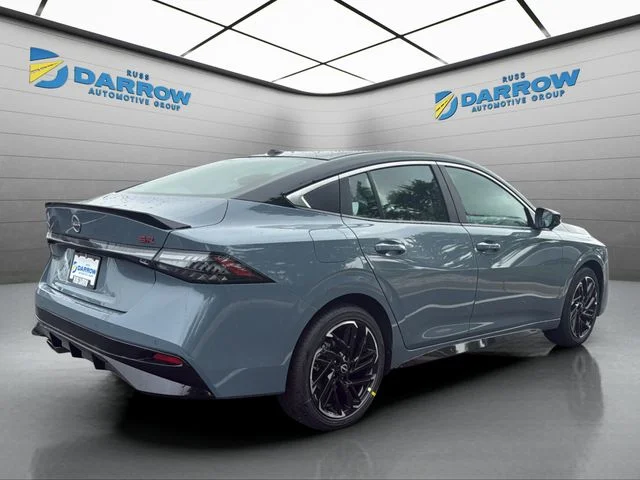New 2026 Atlantic Gray Metallic / Super Black Two-tone Nissan SR image 5