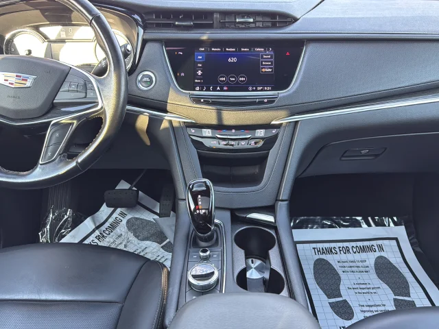 Used 2022 White Cadillac Premium Luxury image 20