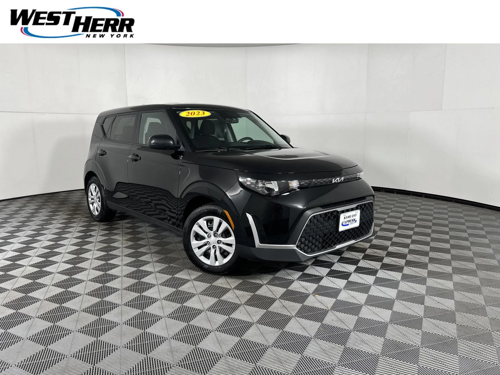 Used 2023 Fusion Black Kia LX image 1