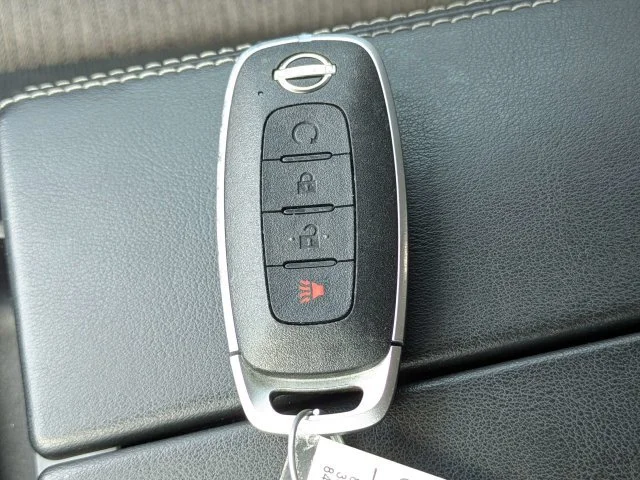 Used 2023 Gray Nissan SV image 27