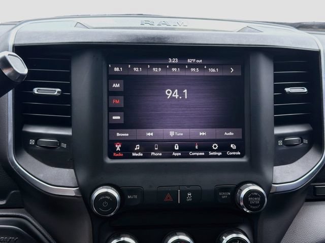 Used 2019 Diamond Black Crystal Pearlcoat Ram Big Horn image 28