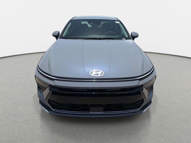 New 2026 Blue Hyundai SE image 6