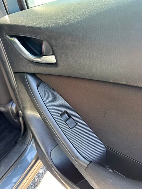 Used 2013 Metropolitan Gray Mica Mazda Sport image 18