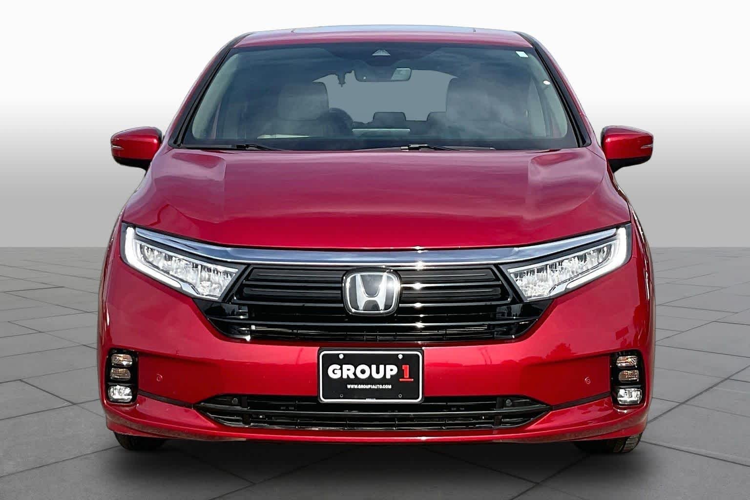 2024 Honda Odyssey Touring - Photo 4