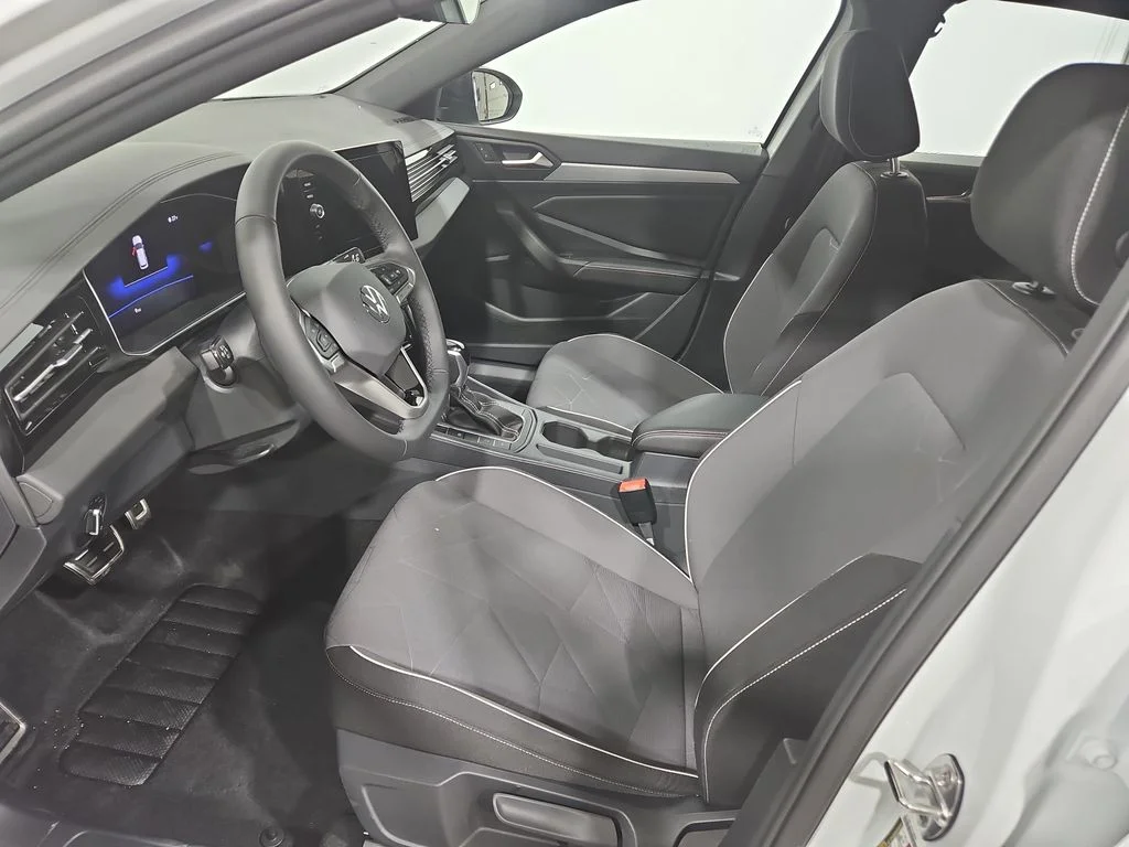 New 2026 White Volkswagen 1.5T Sport image 9