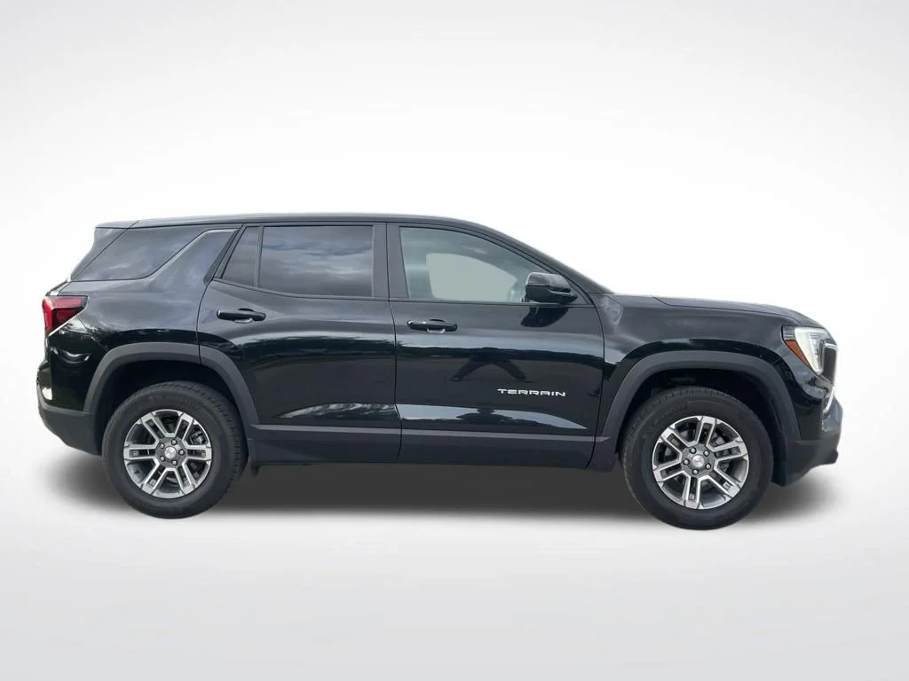 Used 2026 Ebony Twilight Metallic GMC Elevation image 4