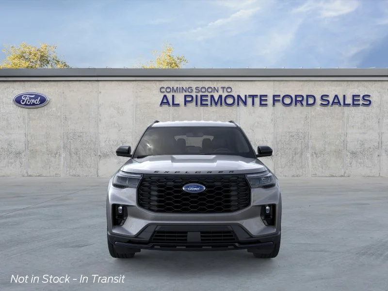 New 2026 Carbonized Gray Metallic Ford ST-Line image 6