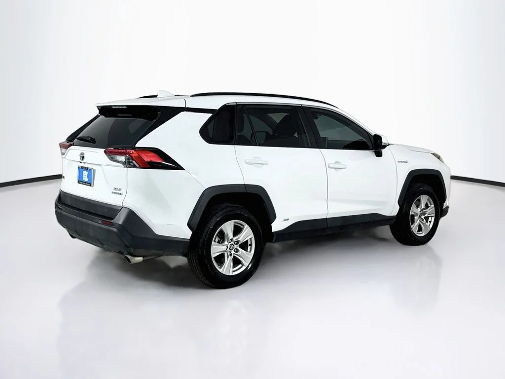 Used 2021 Super White Toyota XLE image 7