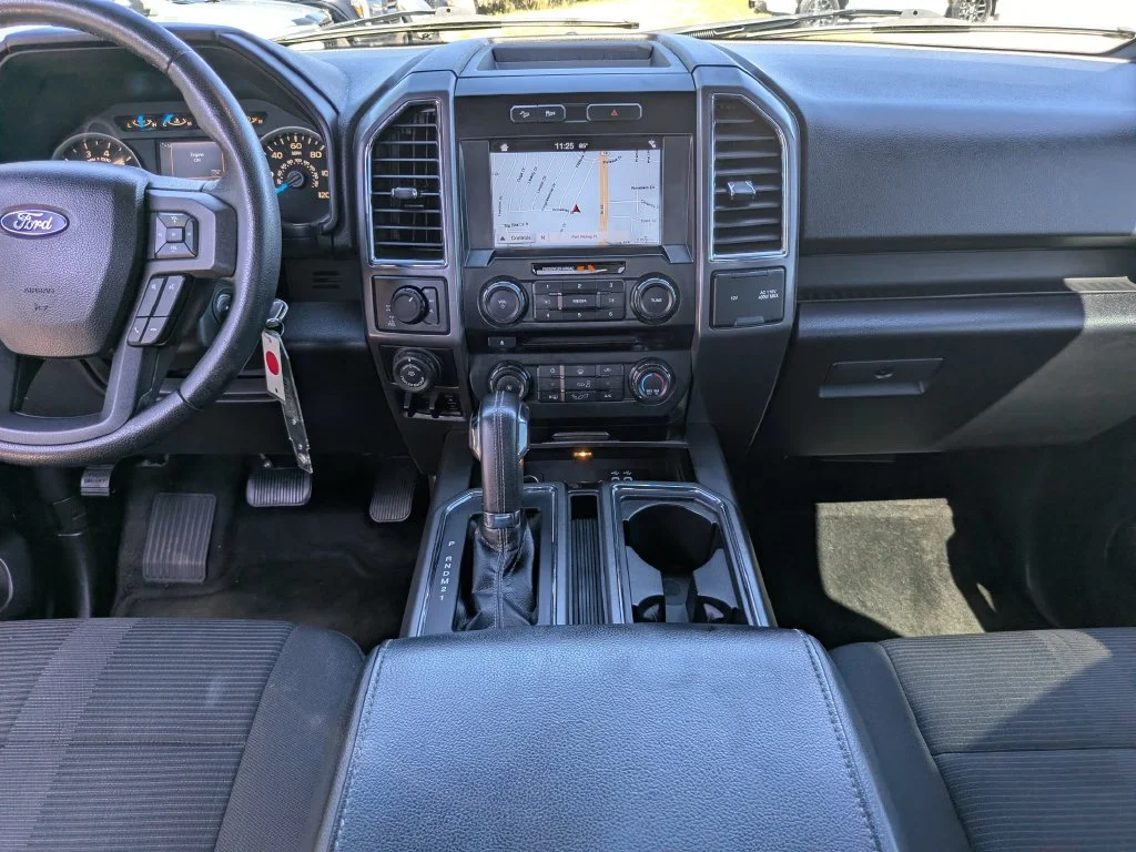 Used 2016 Blue Flame Metallic Ford XLT image 19