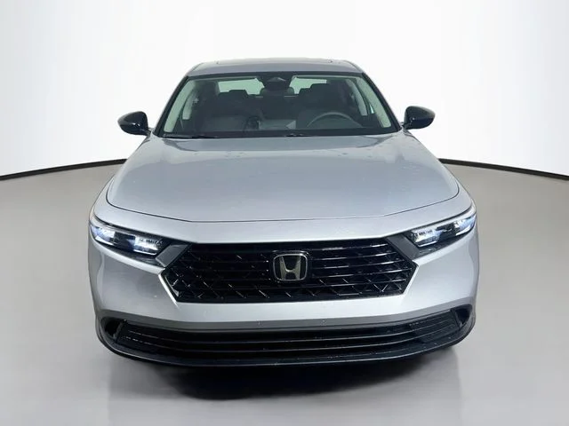 New 2026 Solar Silver Metallic Honda SE image 2