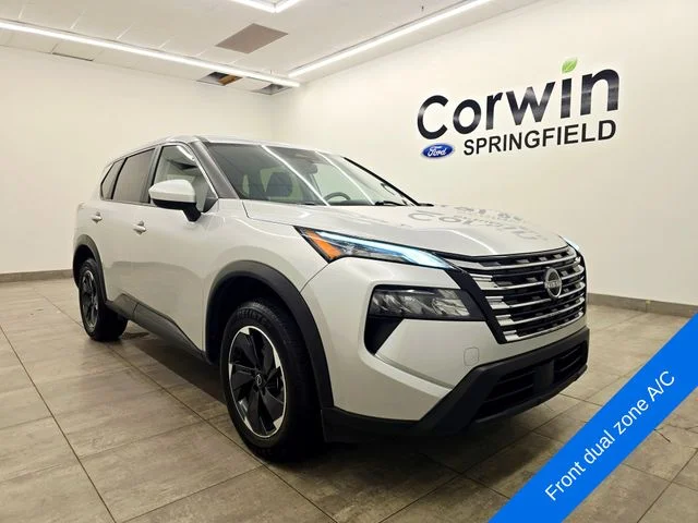 Used 2024 Champagne Silver Nissan SV image 6