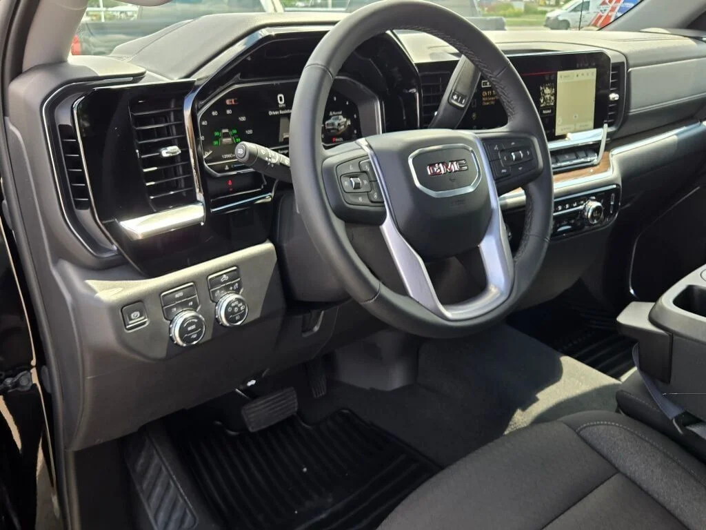 Used 2024 Black GMC Elevation image 19