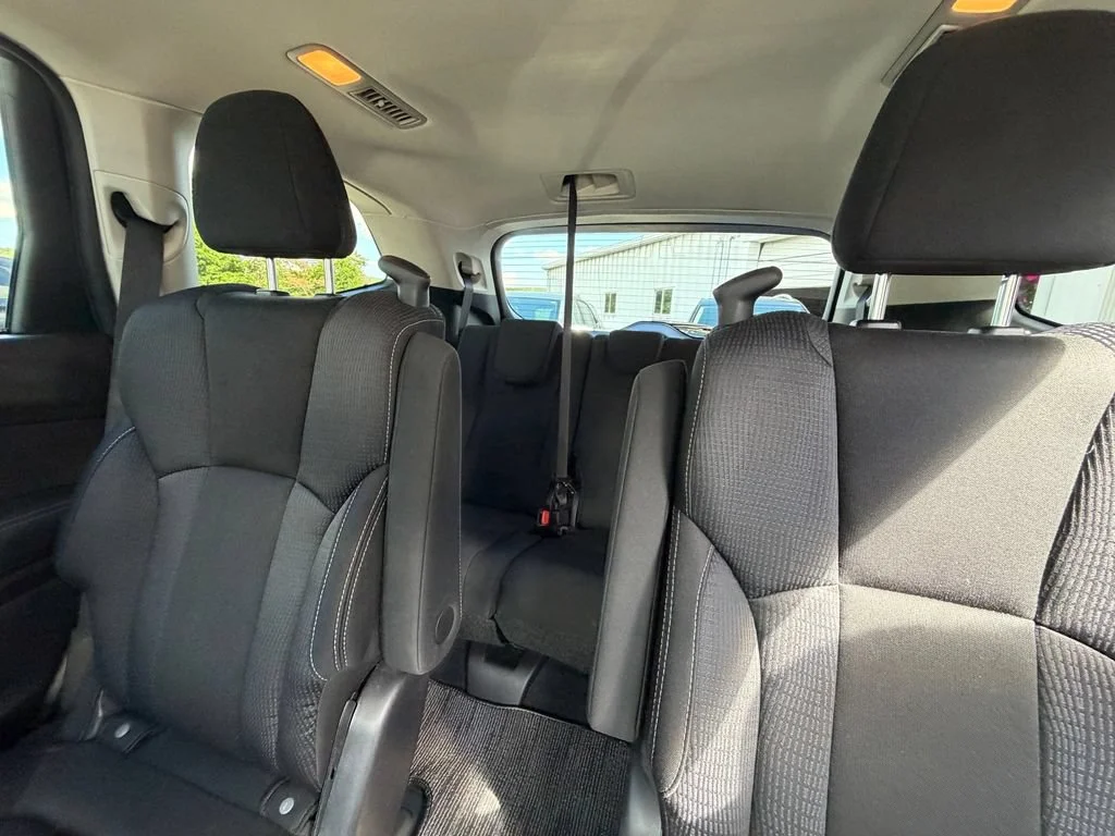 Used 2021 White Subaru Premium image 34