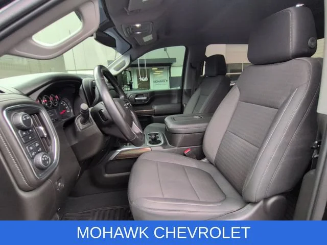 Used 2021 BLACK Chevrolet LT image 9