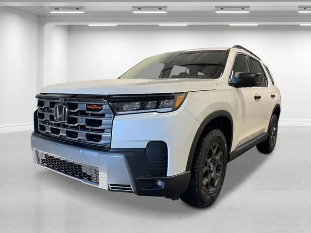 2026 Honda Pilot TrailSport AWD's photo