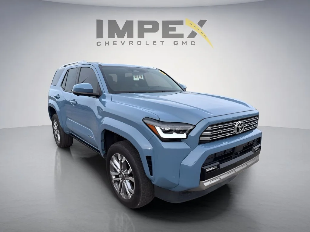Used 2025  Toyota SR5 image 7