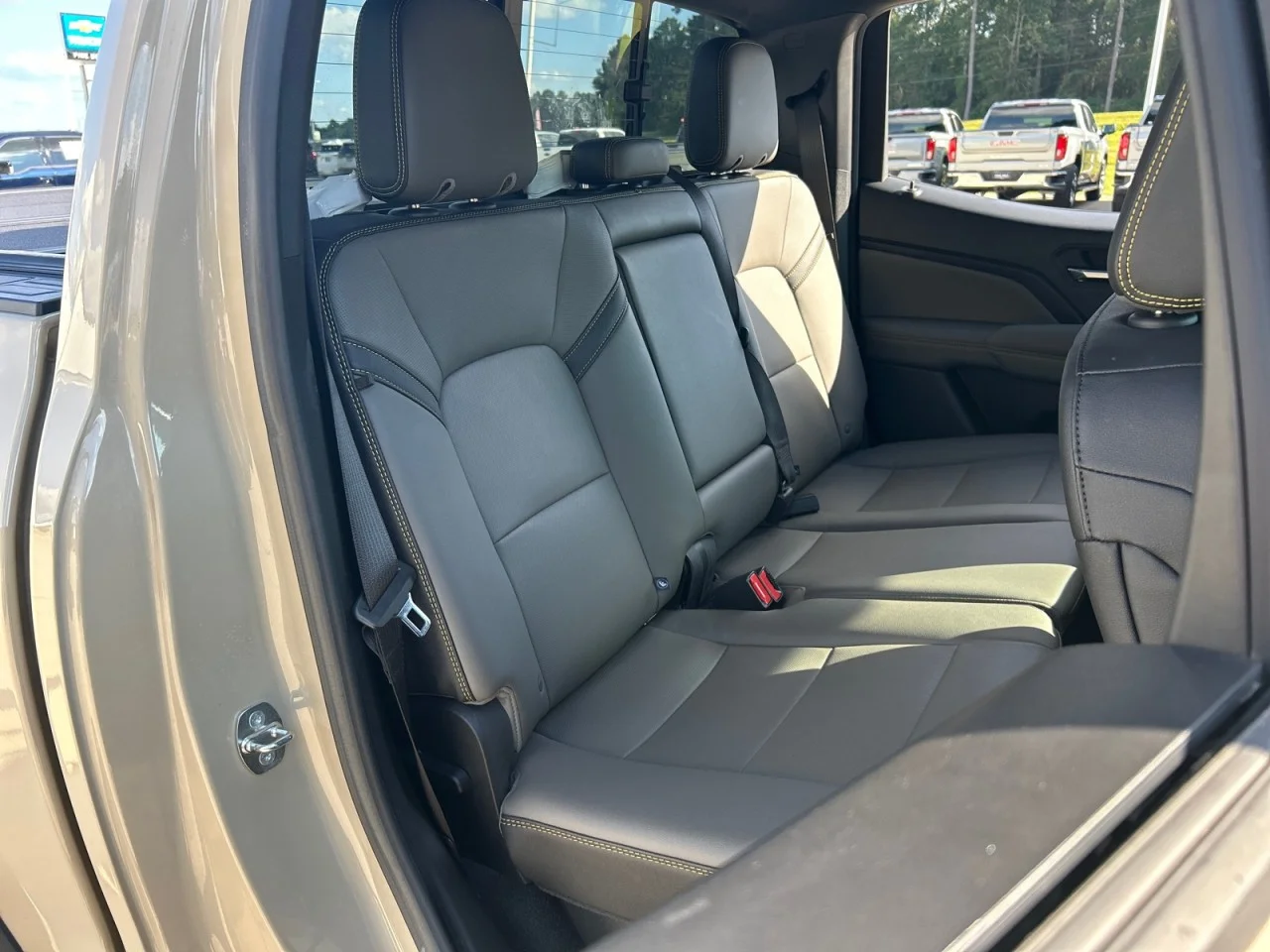 Used 2023 SAND DUNE METALLIC Chevrolet 4WD ZR2 image 18