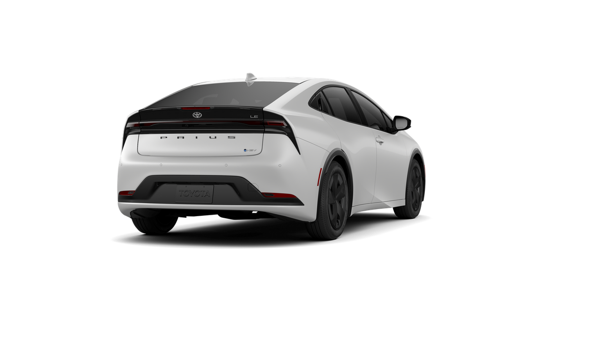 New 2026 Wind Chill Pearl Toyota LE image 31