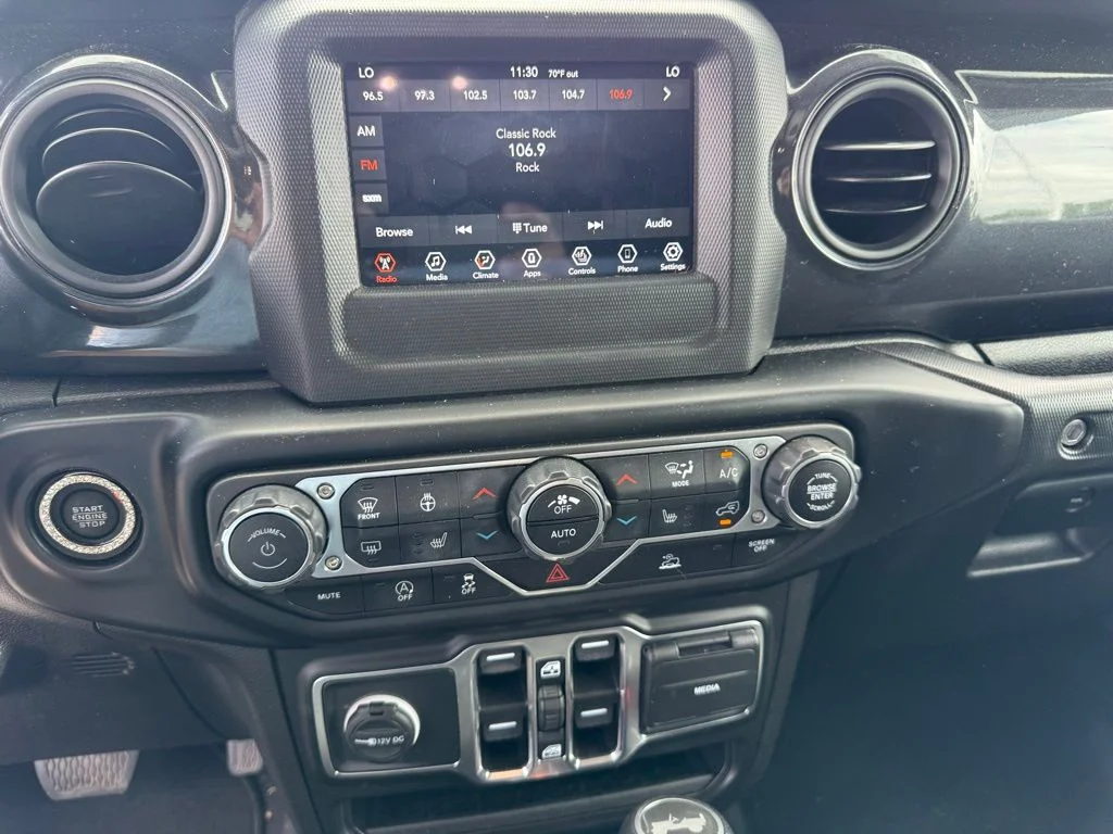 Used 2021 White Jeep Unlimited Sport Altitude image 20