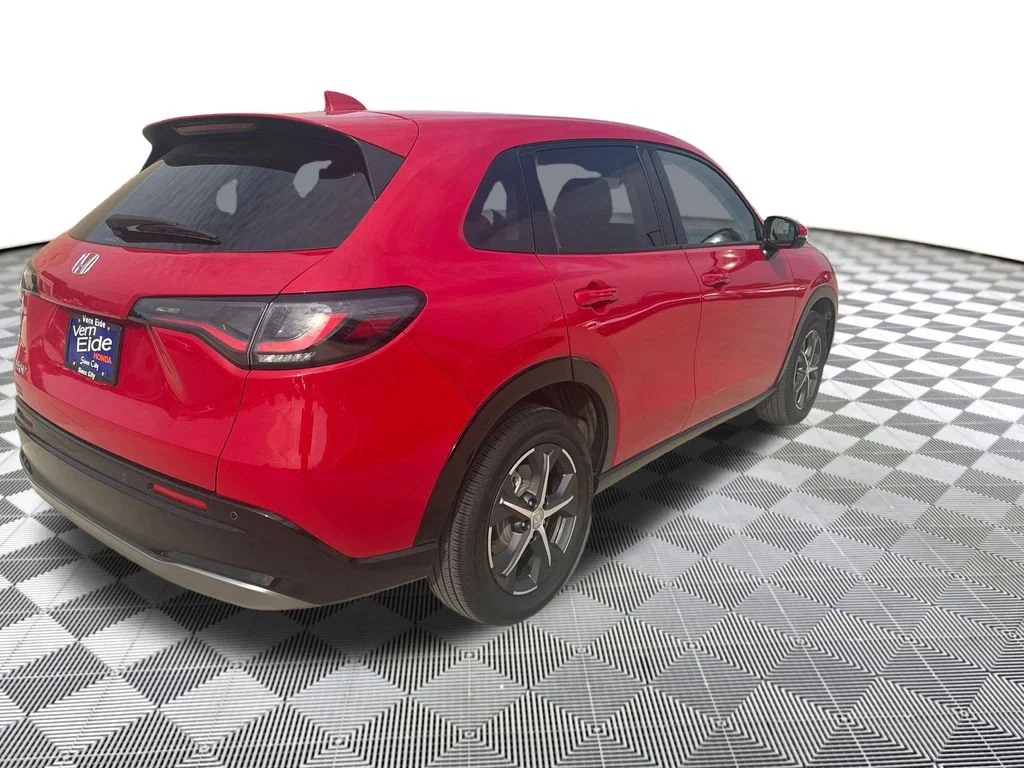 Certified Used 2023 Red Honda EX-L image 6