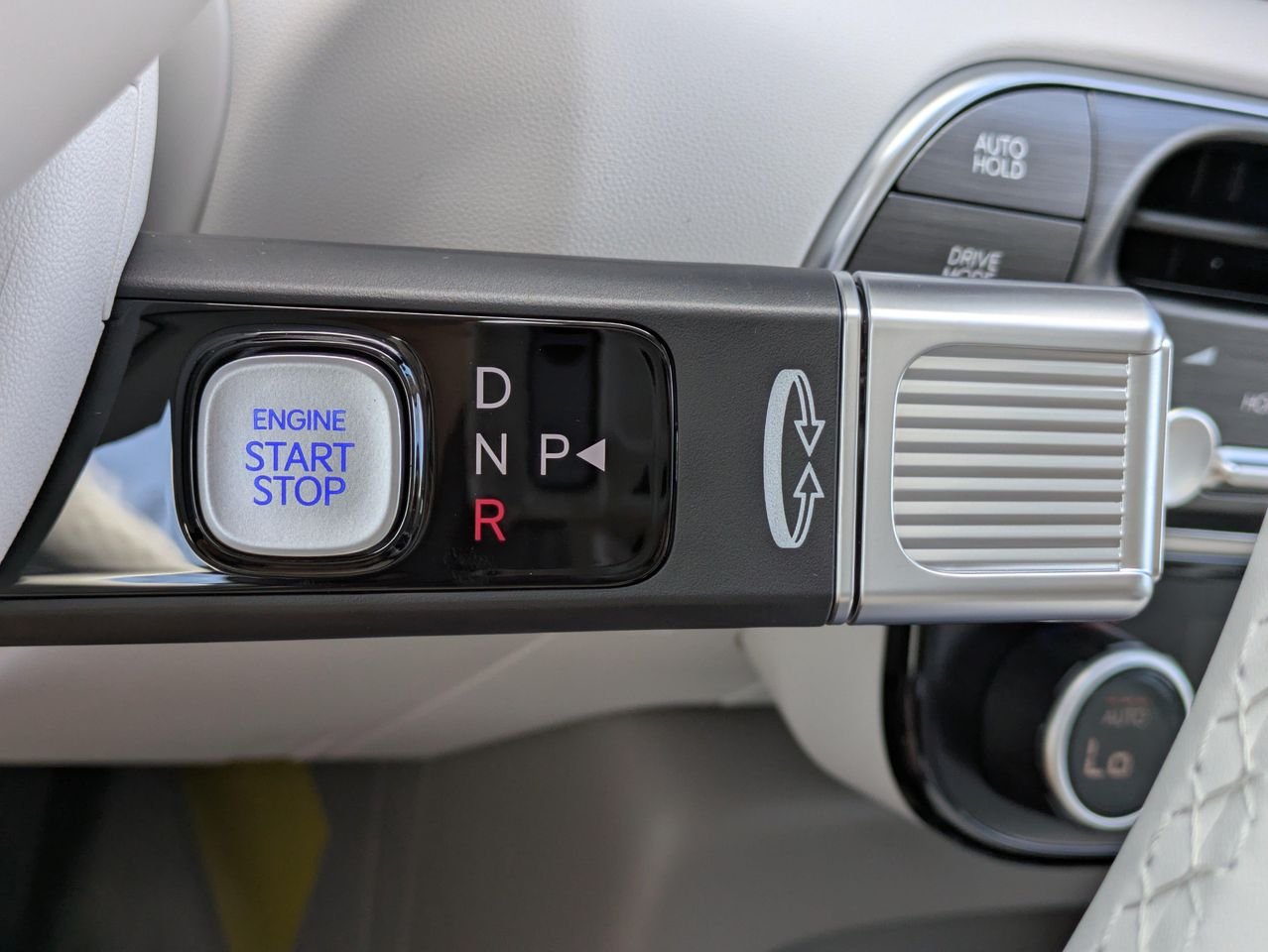 New 2027 Creamy White Pearl Hyundai SE FWD image 28